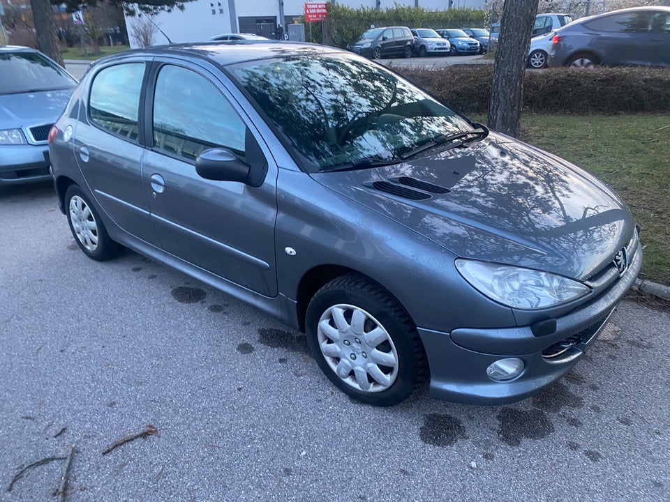 Peugeot 206 1,4 Comfort+ 5d