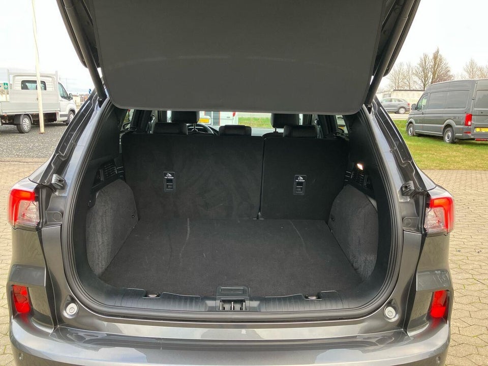 Ford Kuga 2,5 PHEV ST-Line X CVT 5d