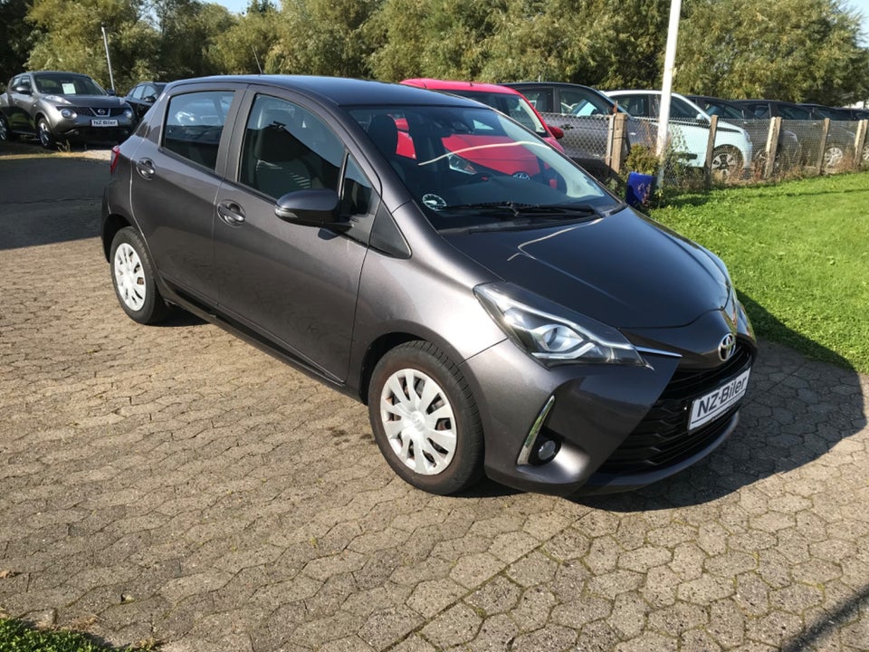 Toyota Yaris 1,0 VVT-i T2 5d