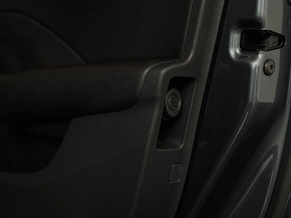 Skoda Octavia 1,4 TSi iV Plus Combi DSG 5d