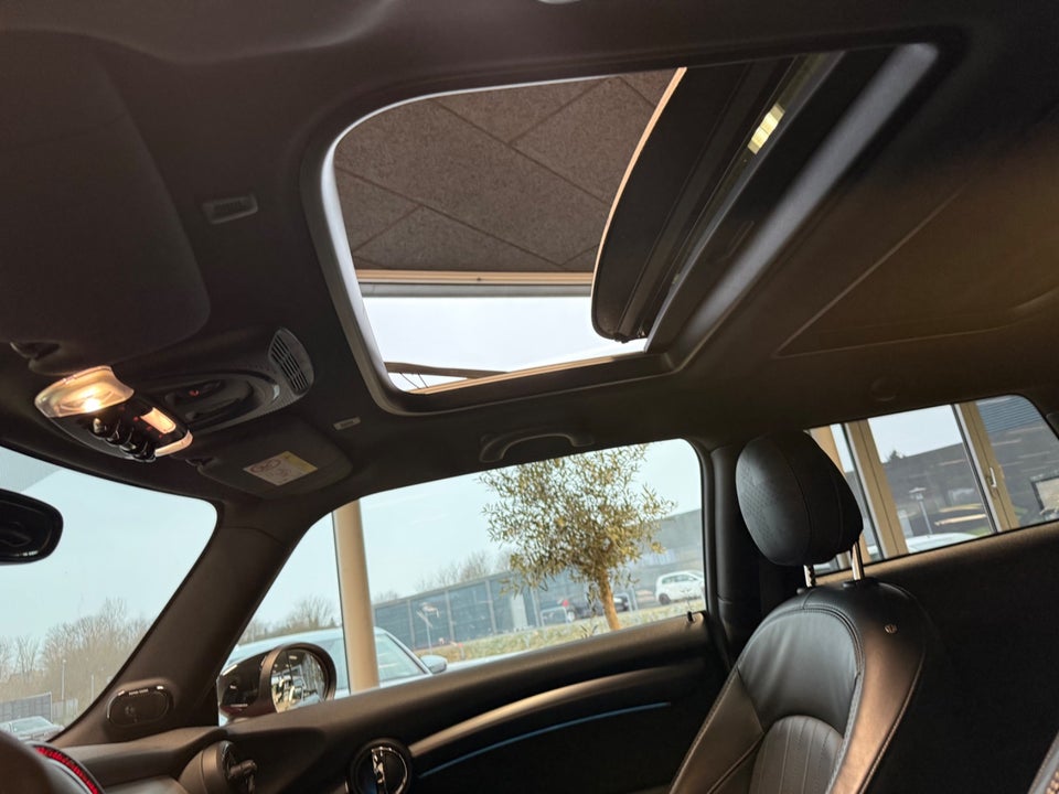 MINI Cooper SE Yours Trim 3d