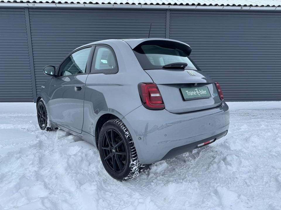 Fiat 500e 42 Icon 3d