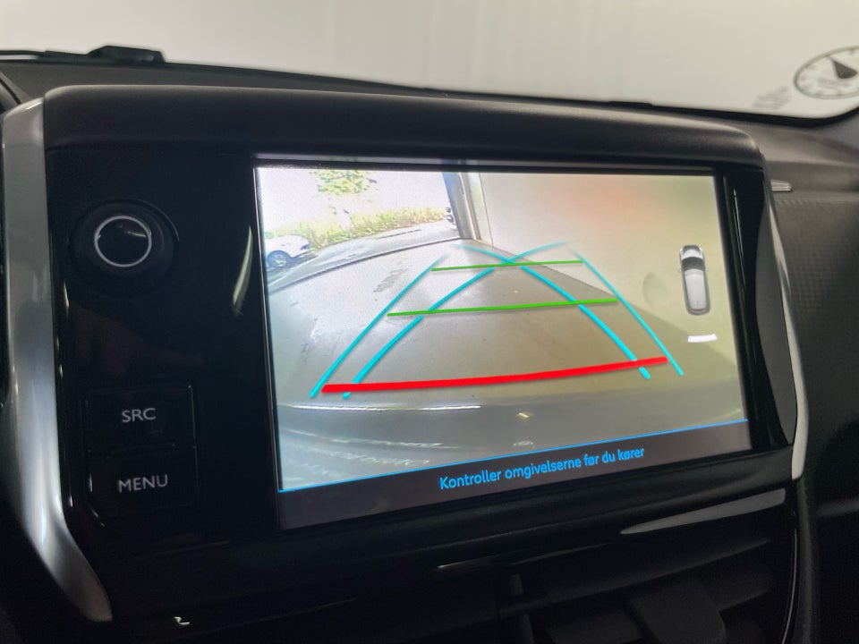 Peugeot 208 1,5 BlueHDi 100 Privé 5d