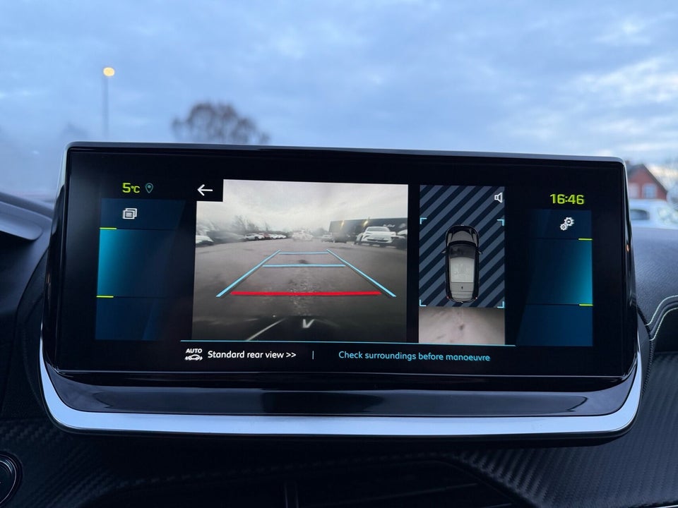 Peugeot e-208 50 GT 5d