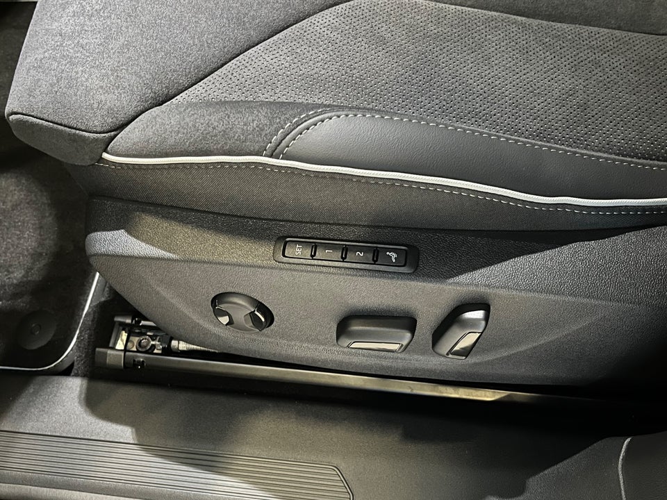 Skoda Enyaq 85 iV Sportline Advanced 5d