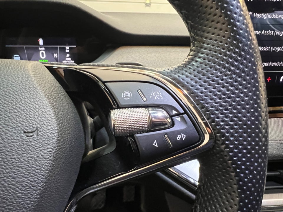 Skoda Enyaq 80 iV Loft 5d