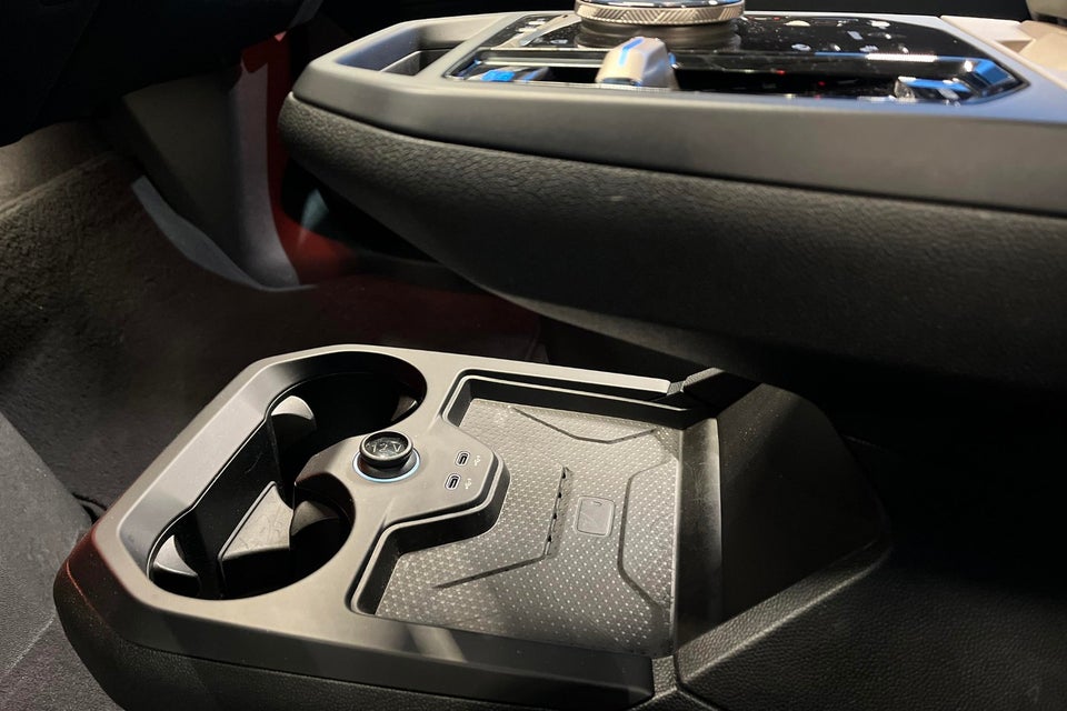 BMW iX xDrive40 Sport 5d