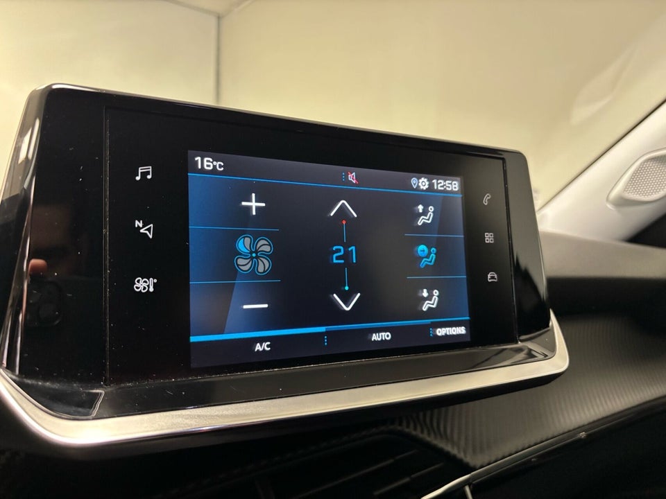 Peugeot 2008 1,2 PureTech 130 Platin Sport EAT8 5d