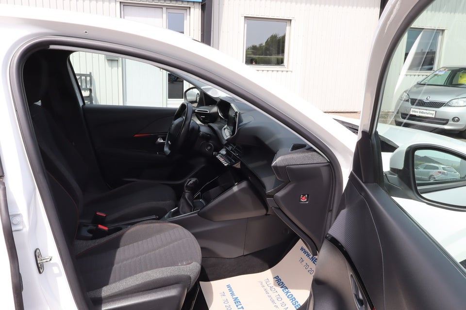 Peugeot 208 1,2 PureTech 75 Supreme 5d