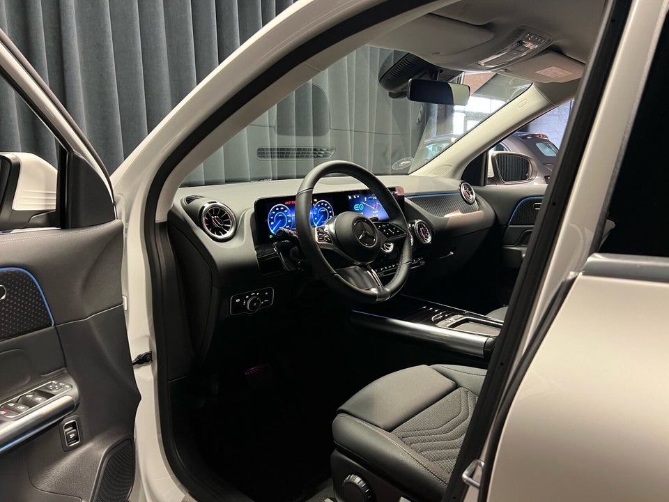 Mercedes EQA250+ Progressive Advance 5d