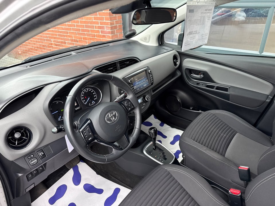 Toyota Yaris 1,5 Hybrid H2 Limited e-CVT 5d