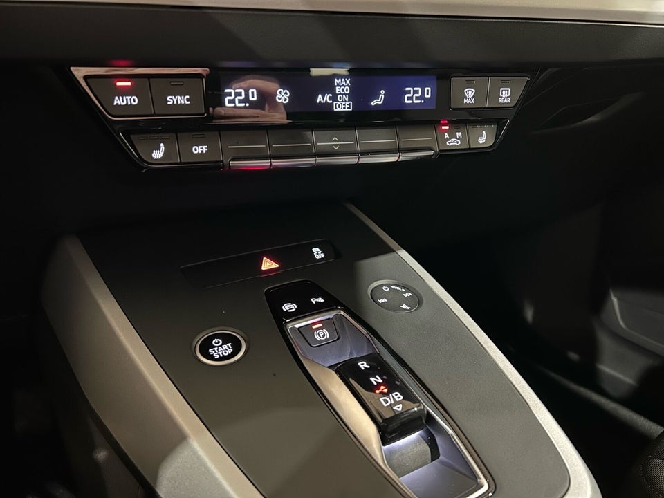 Audi Q4 e-tron 40  5d