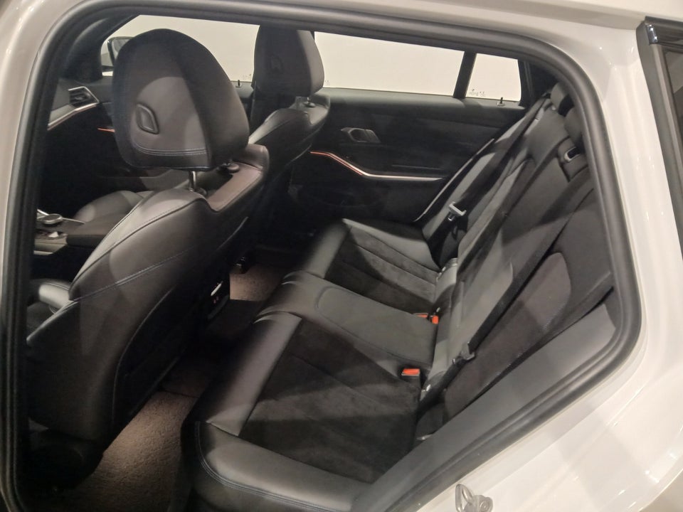 BMW 320i 2,0 Touring M-Sport aut. 5d