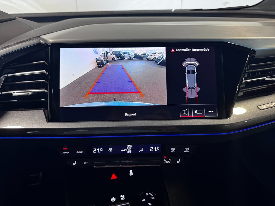 Audi Q4 e-tron 45 S-line quattro 5d