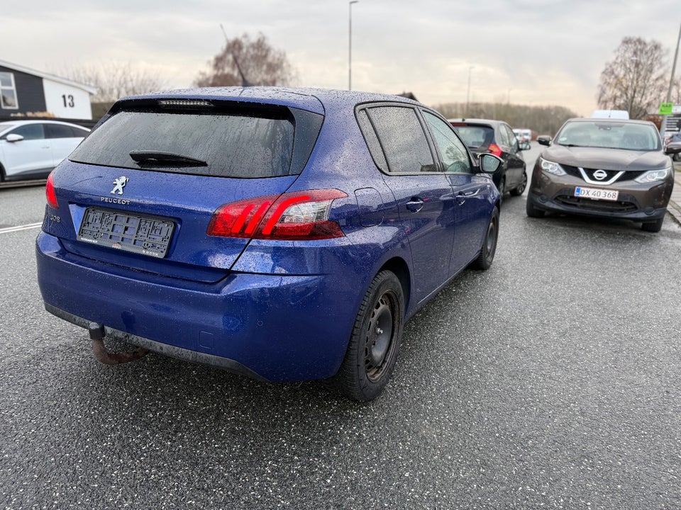Peugeot 308 1,5 BlueHDi 130 Style 5d