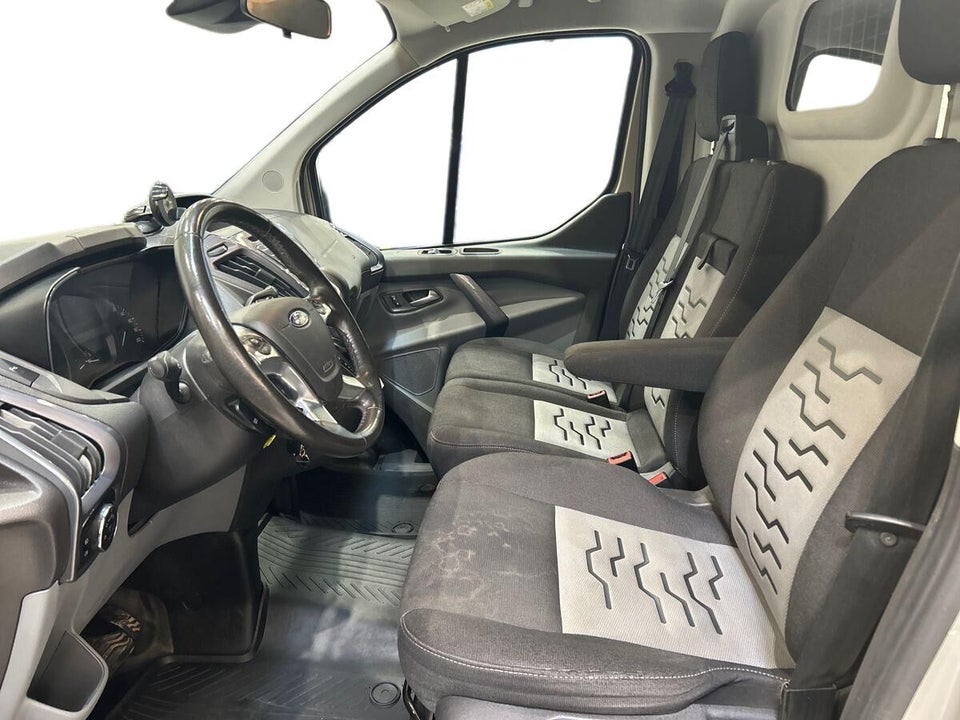 Ford Transit Custom 310 L2 2,0 TDCi 170 Limited aut.