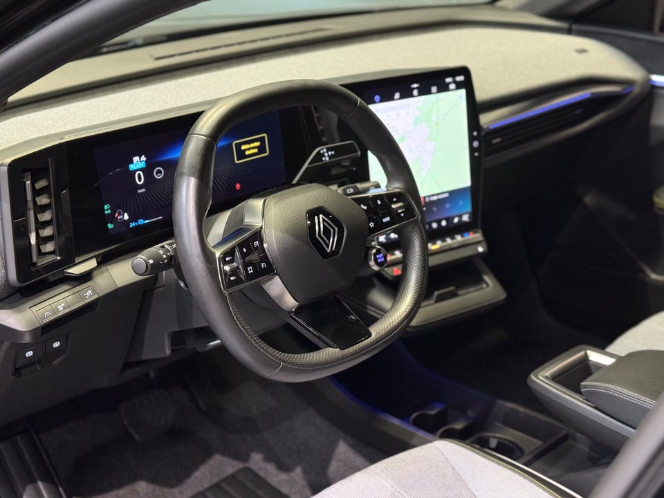 Renault Megane E-Tech 60 Techno 5d