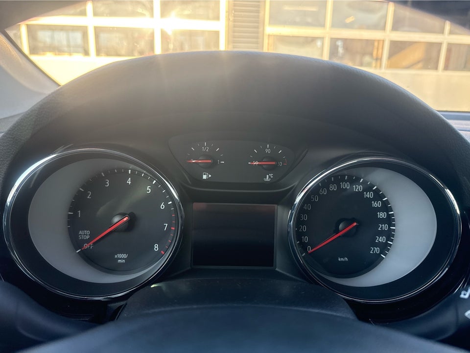 Opel Astra 1,4 T 150 Innovation aut. 5d