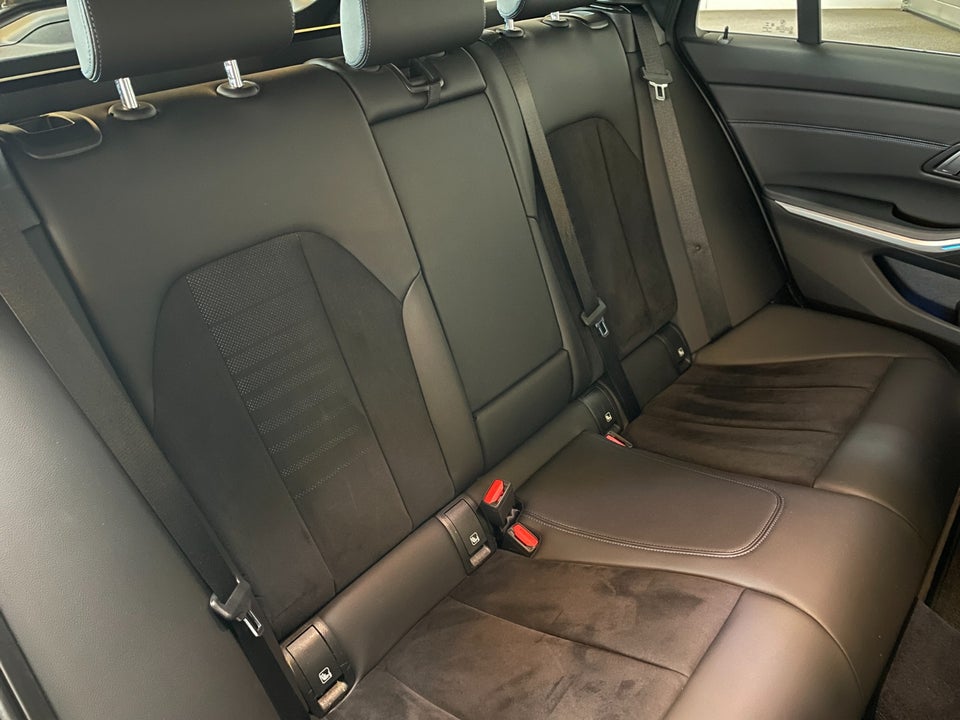 BMW 330e 2,0 Touring M-Sport aut. 5d