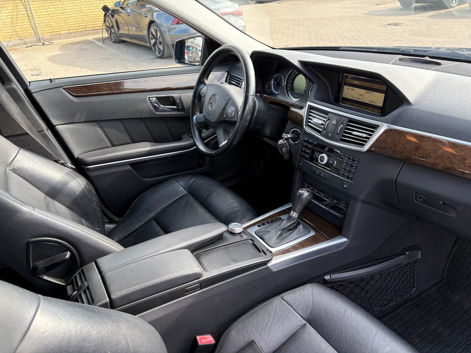 Mercedes E220 2,2 CDi stc. aut. BE 7prs 5d