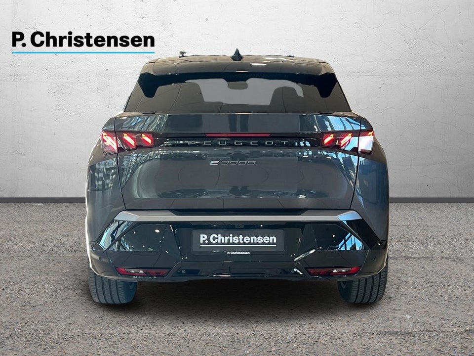 Peugeot e-3008 77 GT Pack 5d