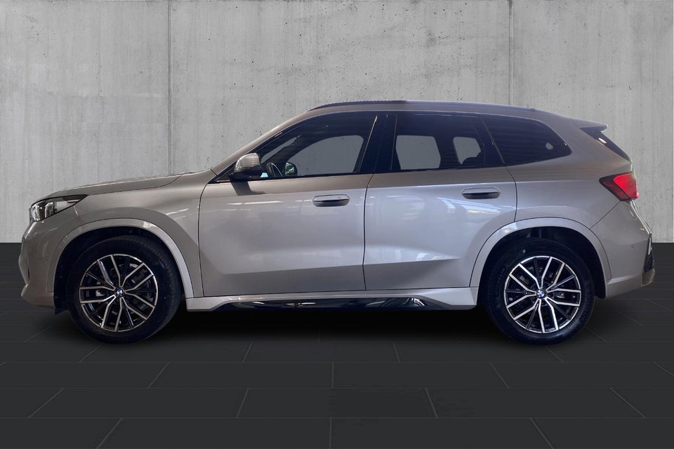 BMW iX1 eDrive20 M-Sport 5d