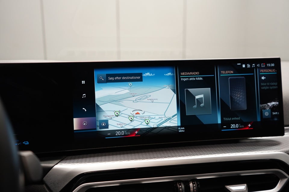 BMW 330e 2,0 Touring M-Sport aut. 5d