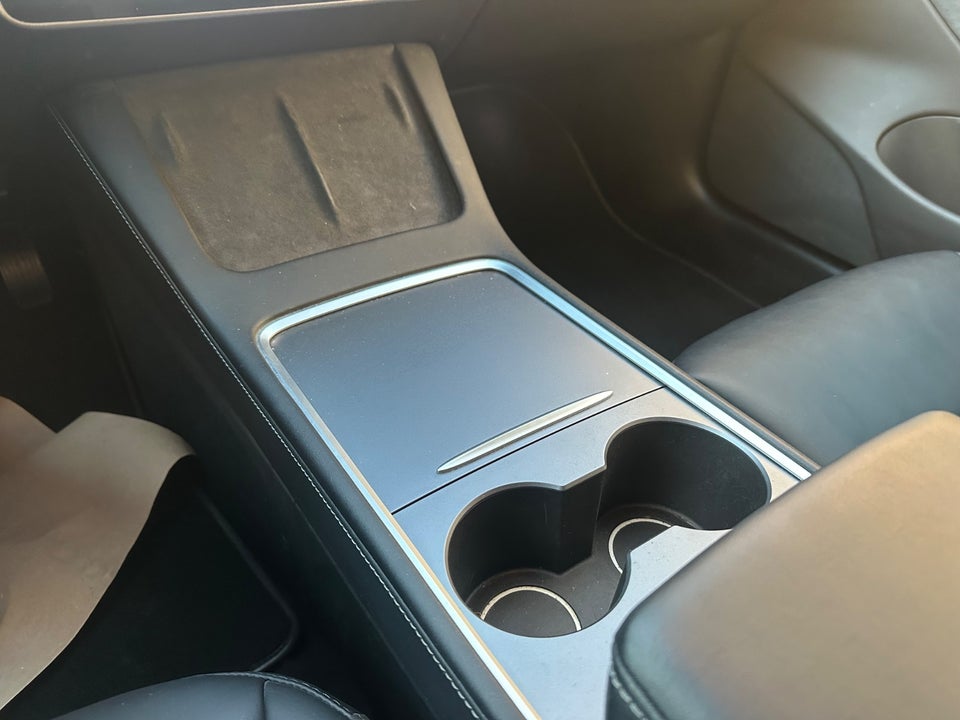 Tesla Model 3 Long Range AWD 4d