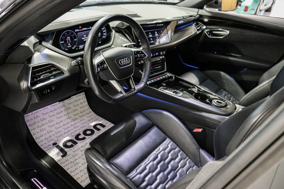 Audi e-tron GT quattro 4d