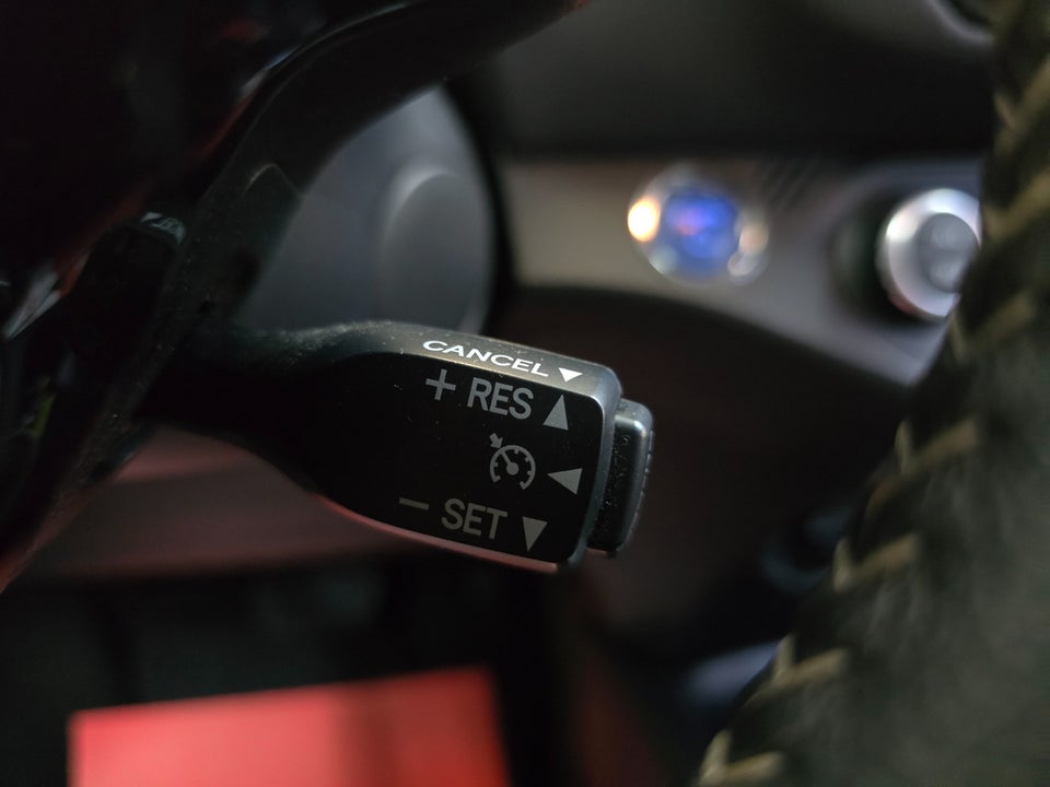 Toyota Yaris 1,5 Hybrid H3 Limited e-CVT 5d