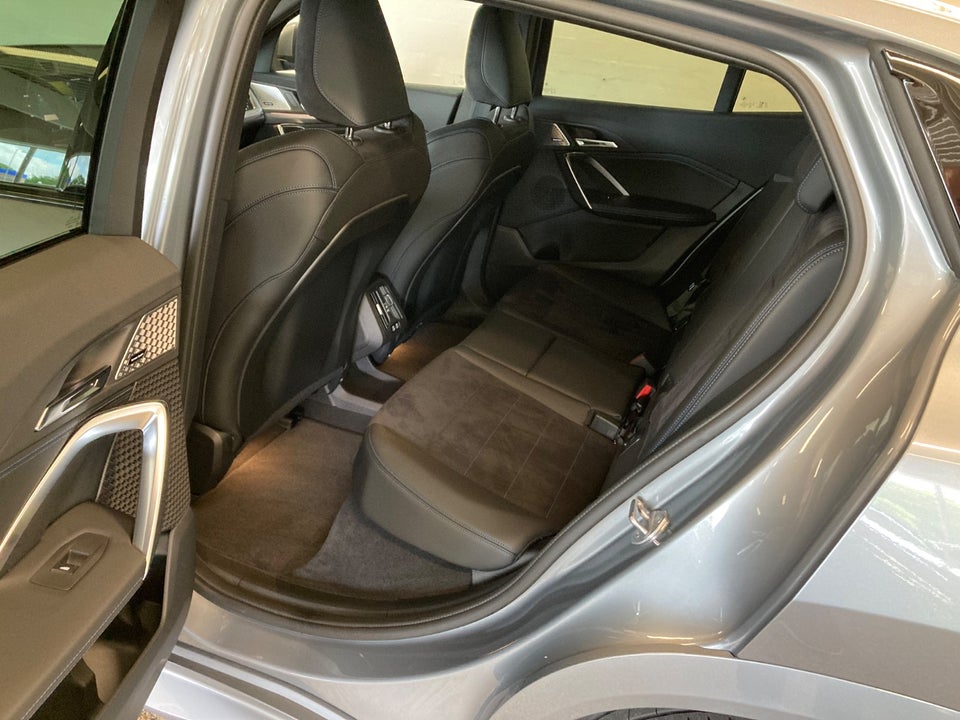 BMW iX2 xDrive30 M-Sport 5d
