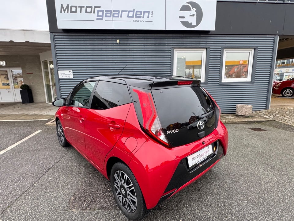 Toyota Aygo 1,0 VVT-i x-clusiv 5d