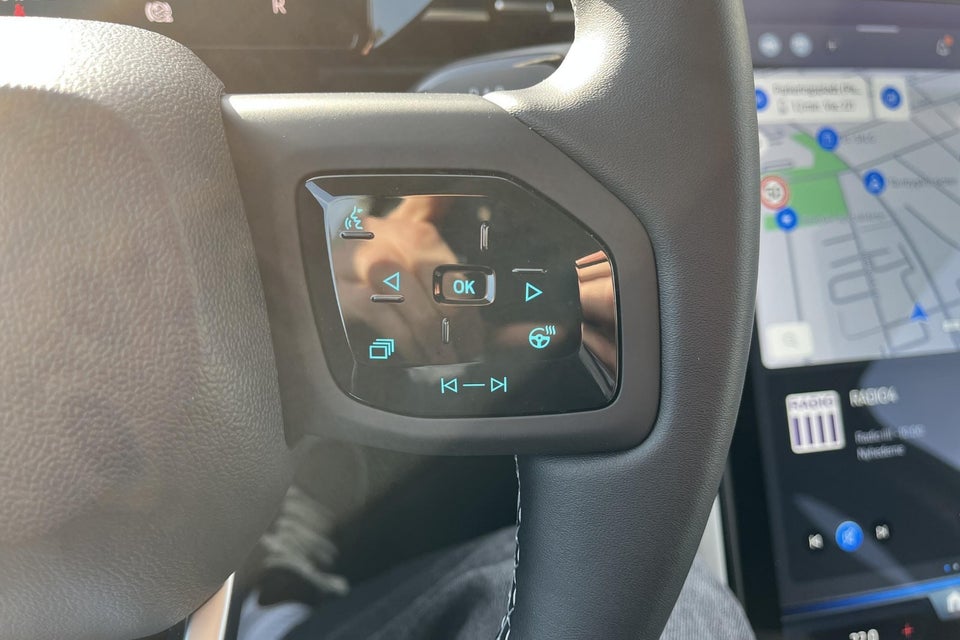 Ford Explorer 77 Premium Extended Range 5d