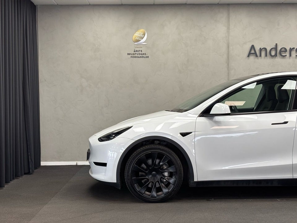Tesla Model Y RWD 5d