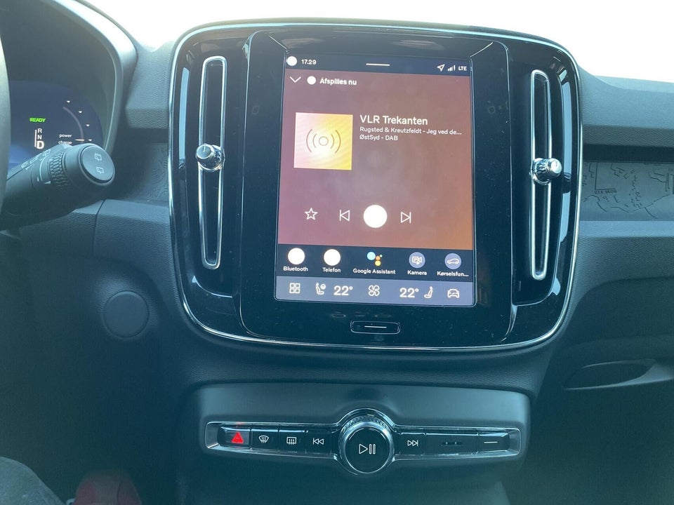 Volvo EX40 Extended Range Plus 5d