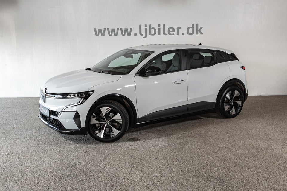Renault Megane E-Tech 40 Equilibre 5d