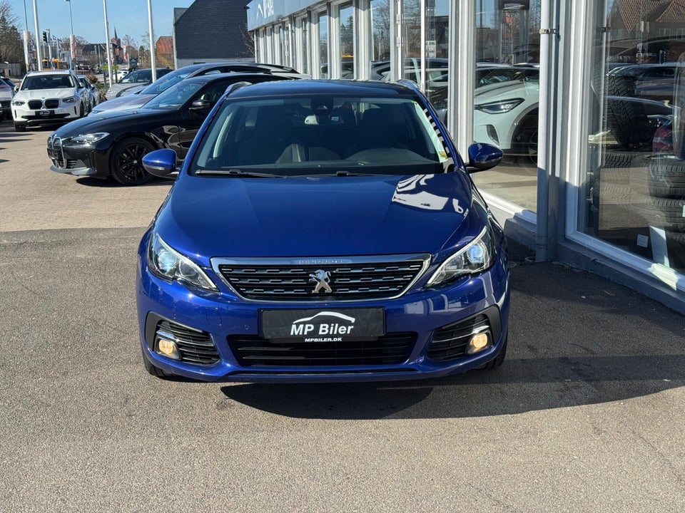 Peugeot 308 1,5 BlueHDi 130 Allure Sky SW 5d