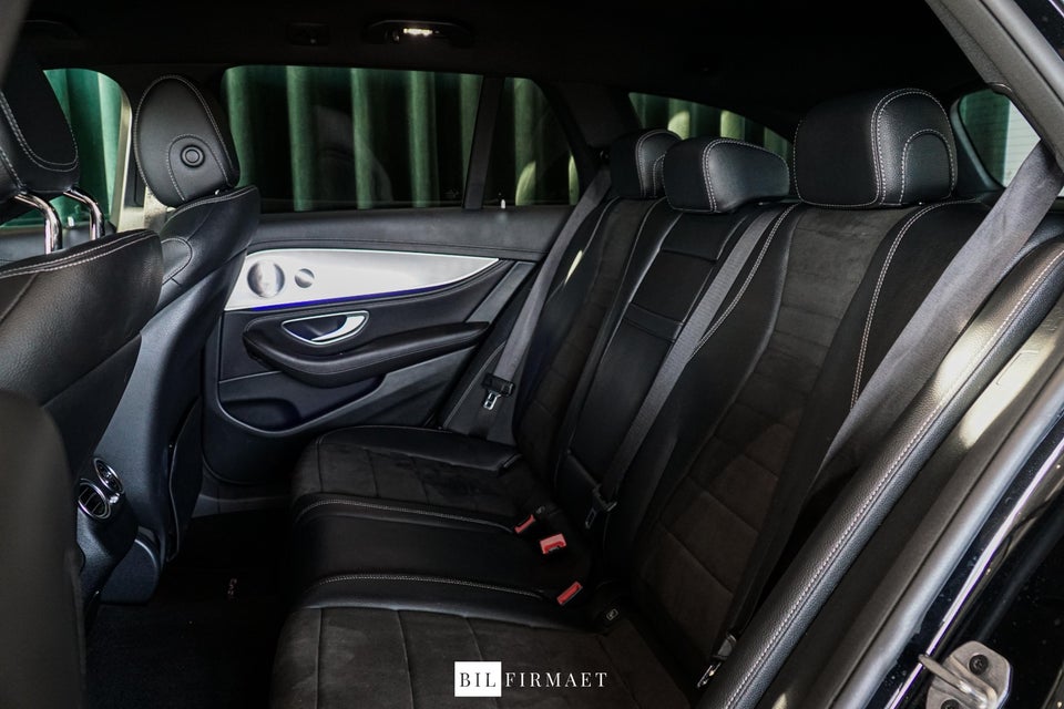 Mercedes E300 de 2,0 AMG Line stc. aut. 5d