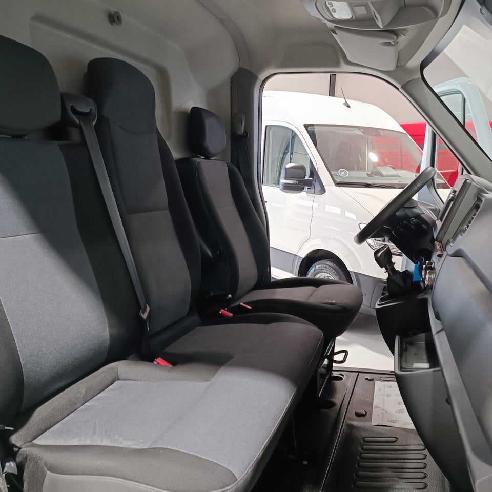 Renault Master IV T33 2,3 dCi 150 L2H2 Kassevogn