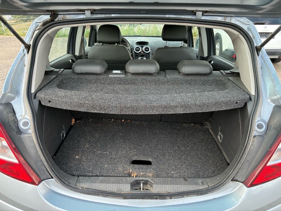 Opel Corsa 1,2 16V Enjoy 5d