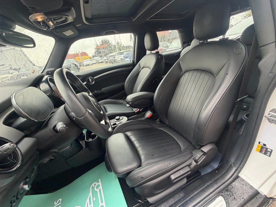 MINI Cooper SE Maximise 3d