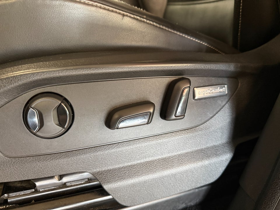 VW Amarok 3,0 V6 TDi 224 Highline aut. 4Motion 4d