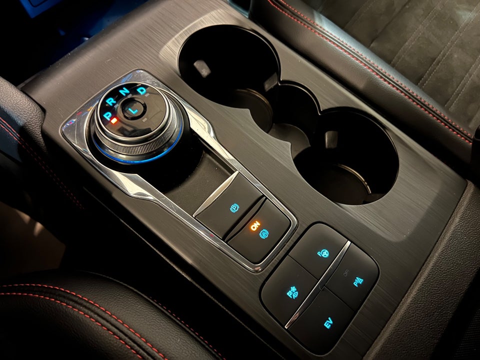 Ford Kuga 2,5 PHEV ST-Line CVT 5d