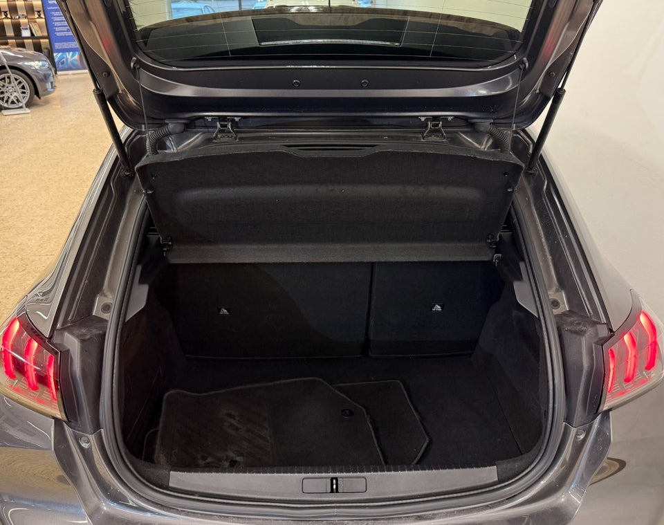 Peugeot 208 1,5 BlueHDi 100 Allure 5d