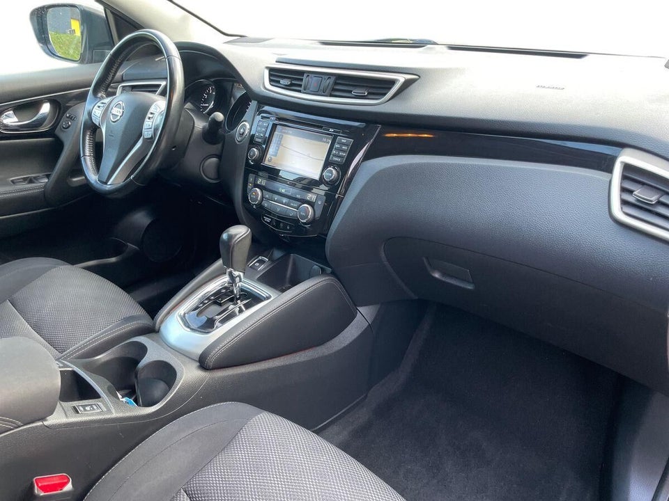 Nissan Qashqai 1,2 Dig-T 115 N-Connecta X-tr. 5d