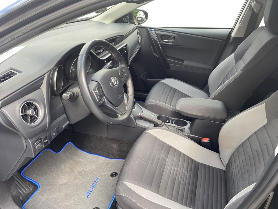 Toyota Auris 1,8 Hybrid H2 Comfort Touring Sports CVT 5d