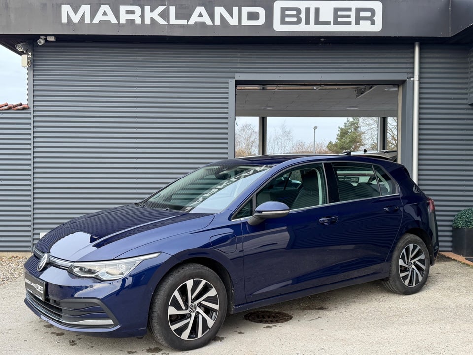 VW Golf VIII 1,4 eHybrid DSG 5d