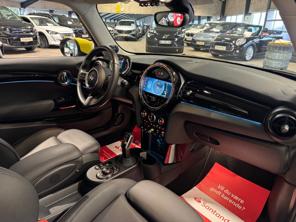 MINI Cooper SE Maximise 3d