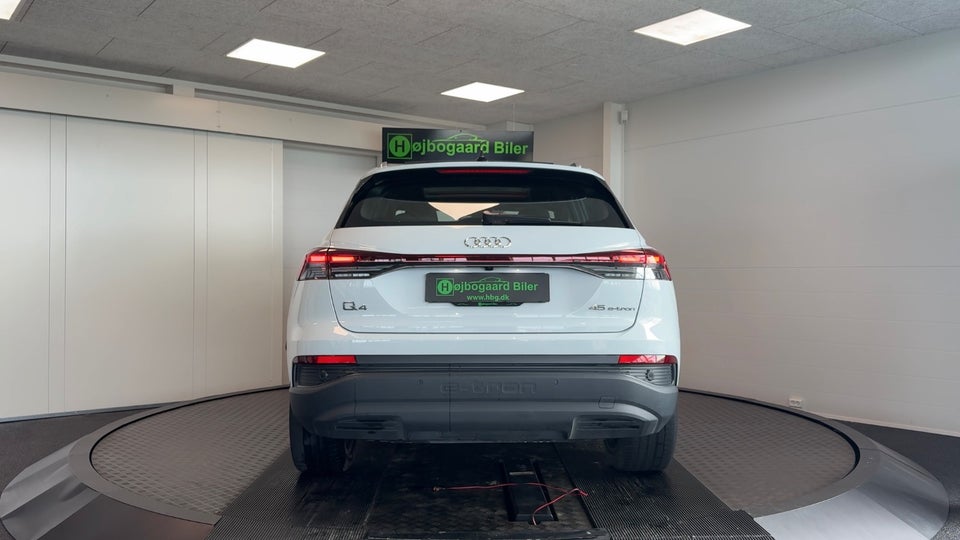 Audi Q4 e-tron 45 Advanced 5d