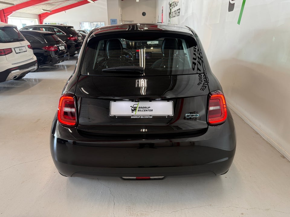 Fiat 500e 42 Icon 3d